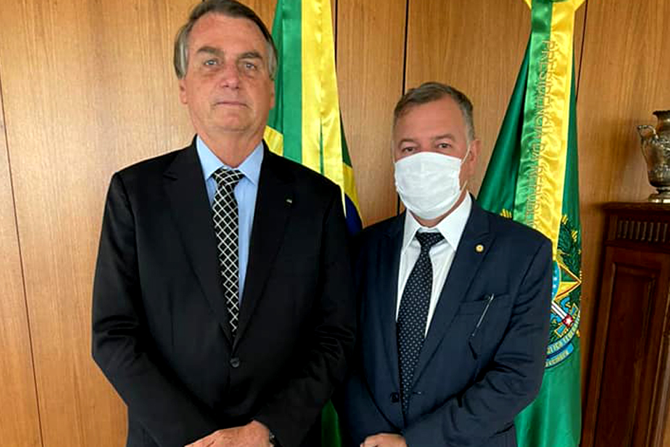 Deputado Federal Lúcio Mosquini se reúne com presidente Bolsonaro para tratar sobre a transposição dos servidores de Rondônia