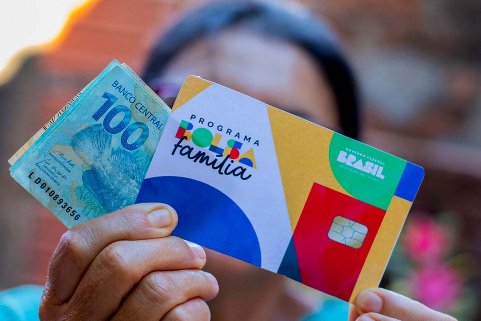 Caixa paga novo Bolsa Família a beneficiários com Número de Inscrição Social de final 6