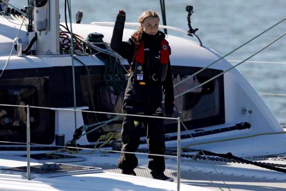 Ativista sueca Greta Thunberg chega de veleiro a Lisboa para a COP25