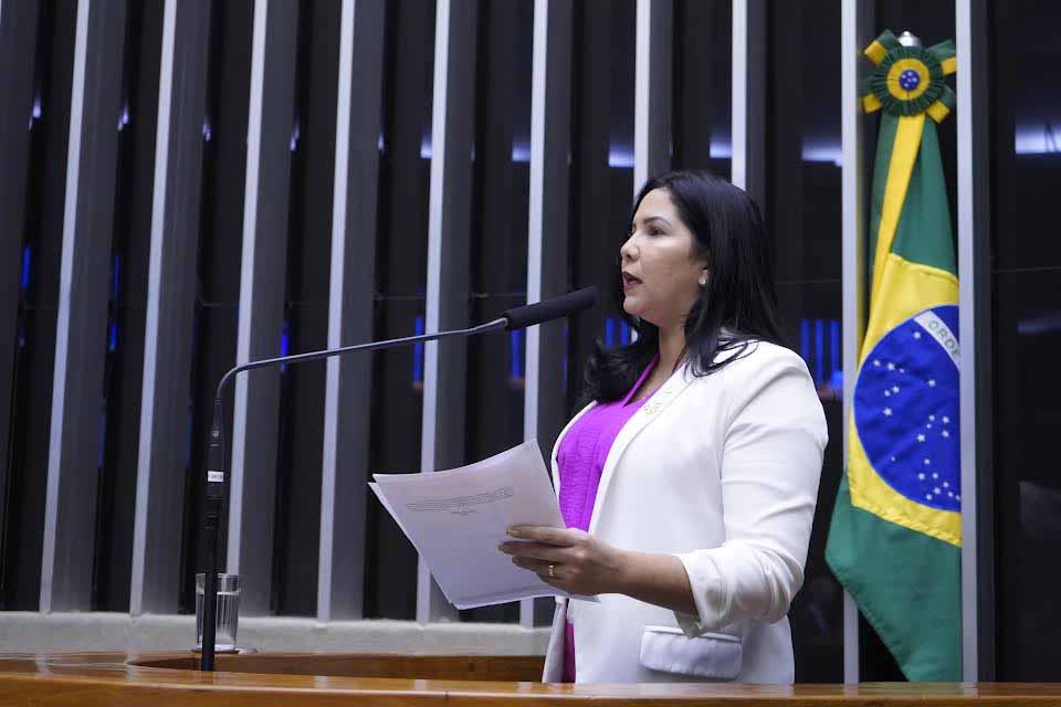 Em 100 dias de mandato e muito trabalho Deputada Federal Cristiane Lopes ganha destaque nacional