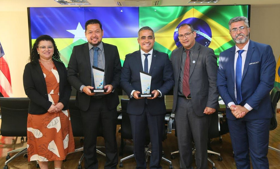 Ministro da Cidadania recebe homenagem Líderes da Amazônia