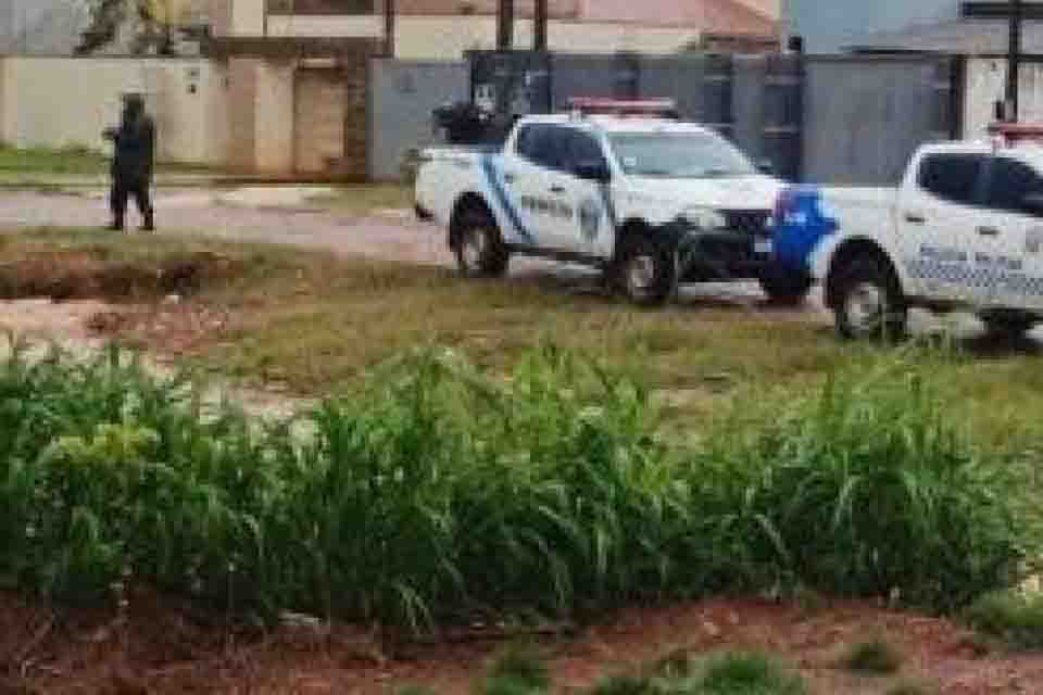 Mulher é assassinada e jogada em córrego em Rolim de Moura