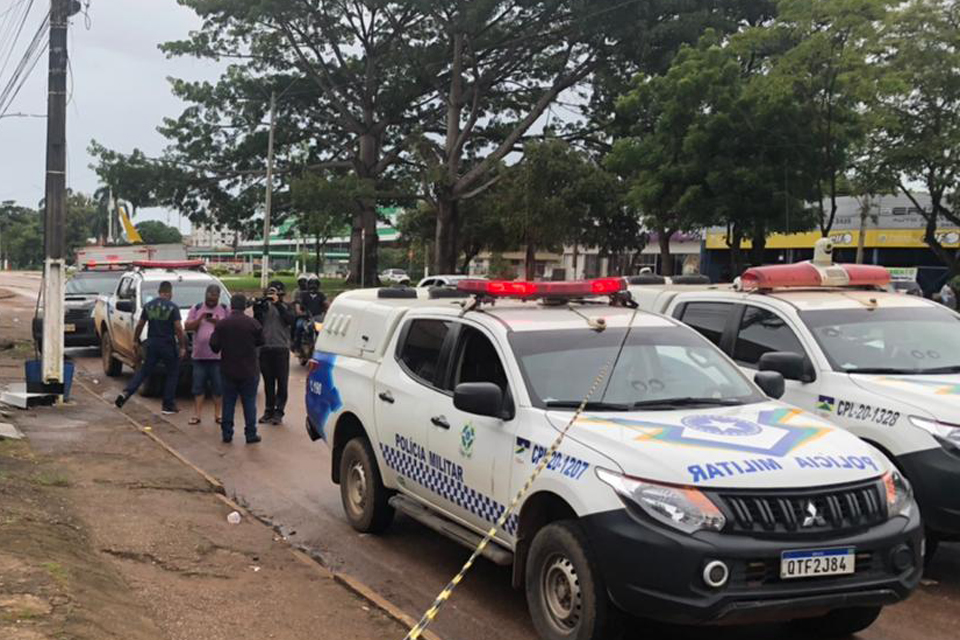 Moradora de rua é agredida a pauladas por moto taxi em Porto Velho