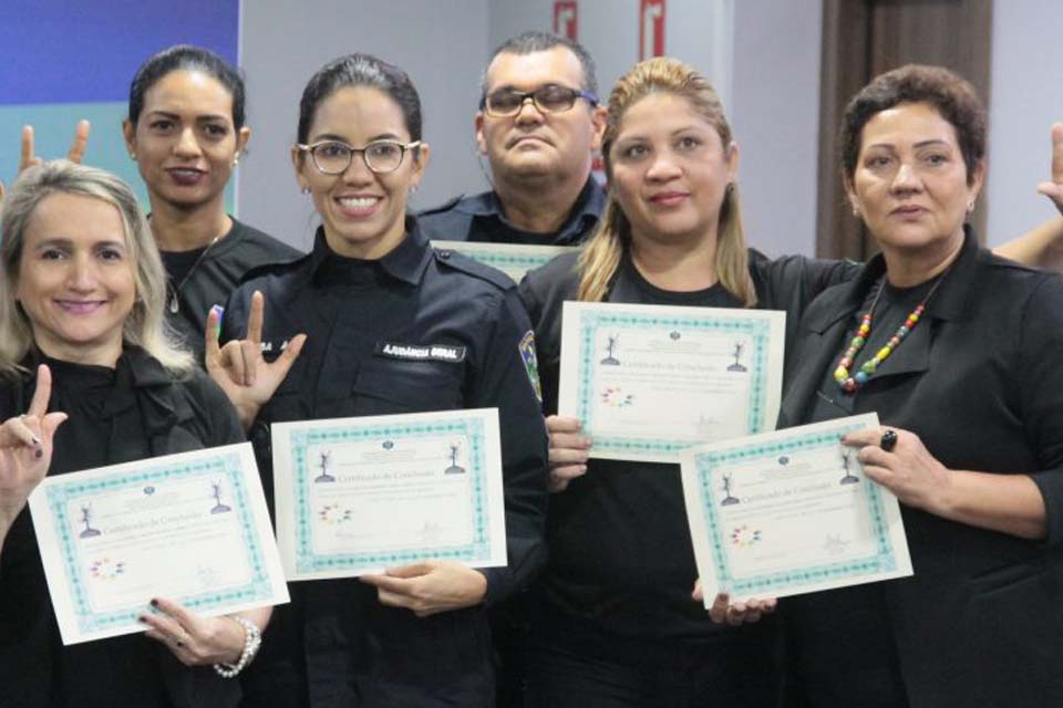 Rondônia celebra Setembro Azul com Língua Brasileira de Sinais, que dá visibilidade à comunidade surda