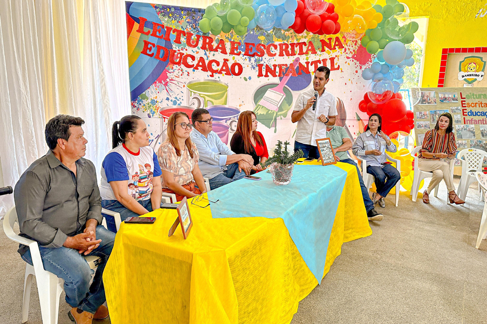 Deputado Cássio Gois fortalece a educação de toda a rede municipal com uniformes escolares em Cacoal e Ministro Andreazza