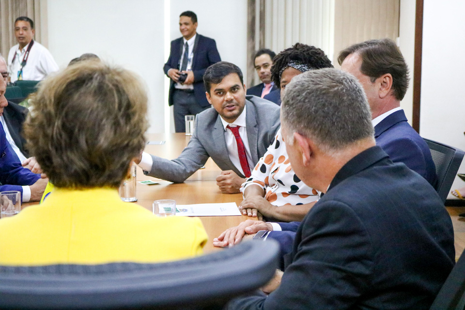 Ministra da Agricultura irá rever preço do café após reunião com Deputado Federal Expedito Netto 