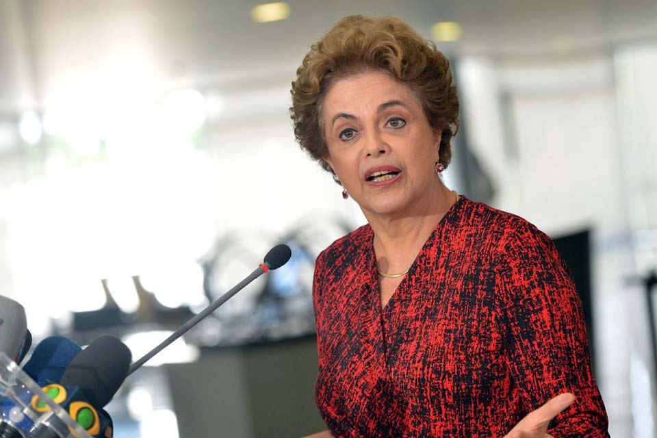 TRF-1 mantém arquivamento de ação contra Dilma Rousseff