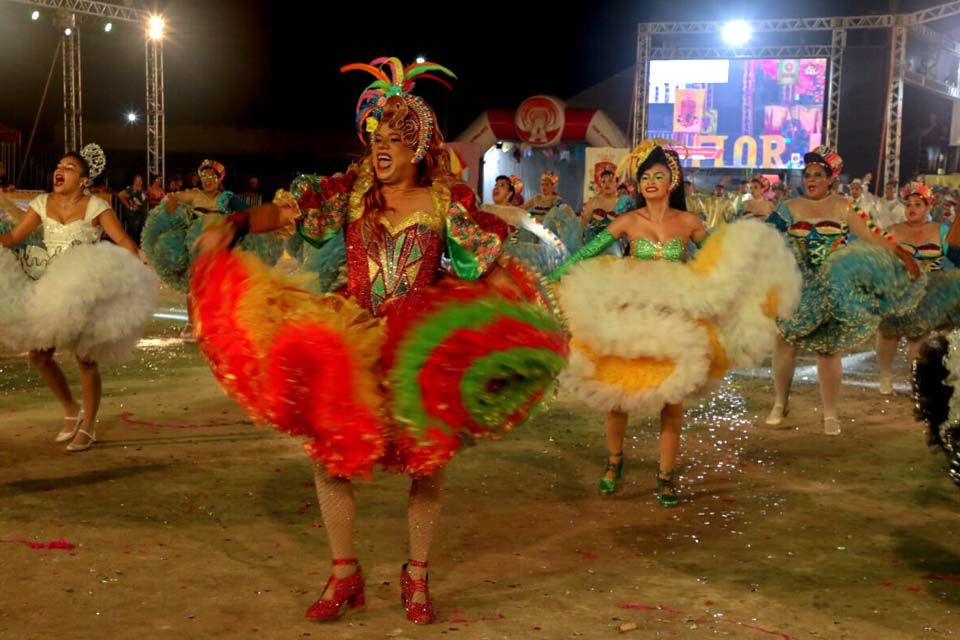 Quinta-feira tem mais Arraial Flor do Maracujá com apresentação de três agremiações folclóricas