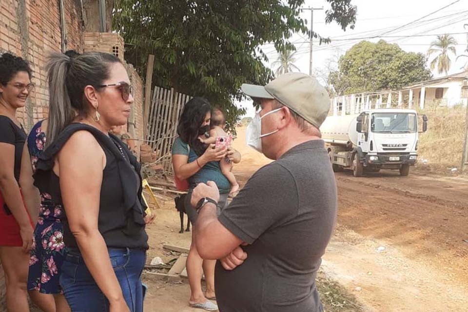 Edwilson Negreiros acompanha serviços da Prefeitura de Porto Velho no Bairro São Francisco