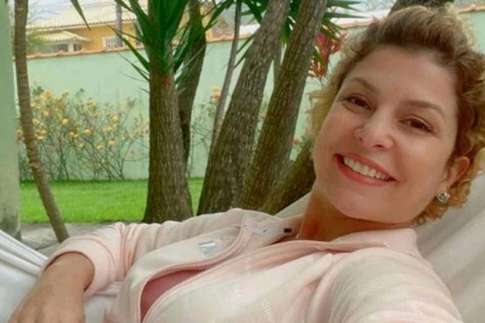 Bárbara Borges fala de alcoolismo: 'Estou me salvando, mas tenho recaídas'