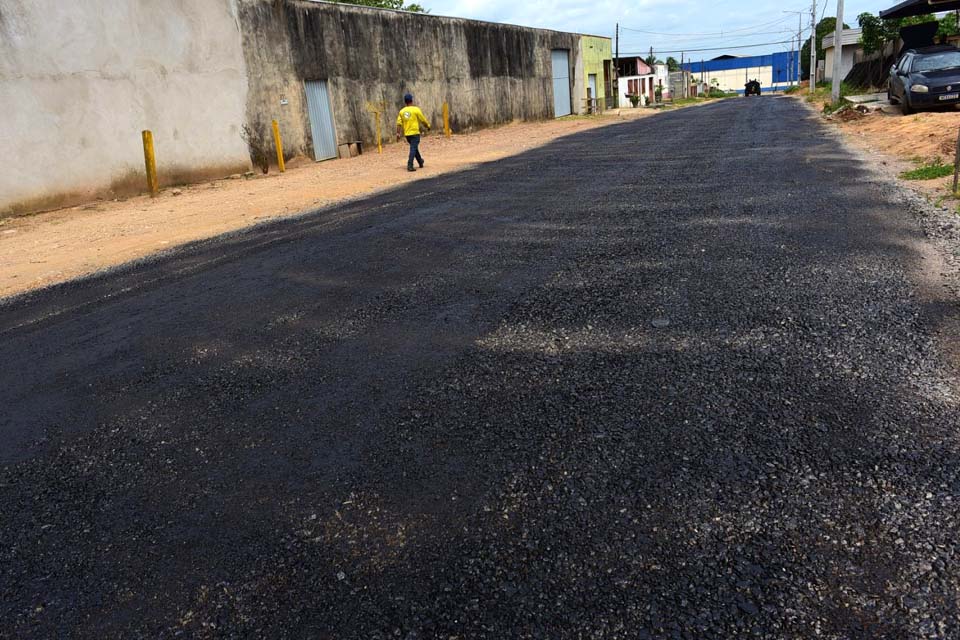 Rua Castelo Branco tem pavimentação concluída