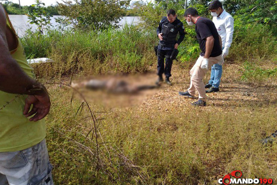 Pescadores fisgam corpo de jovem que estava submerso no Rio Machado