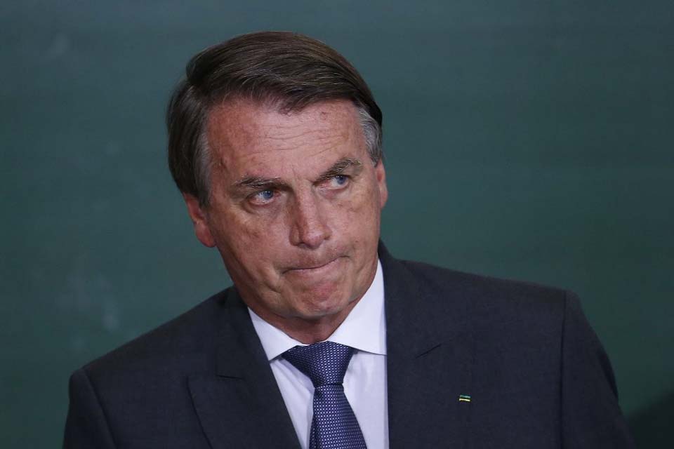 Bolsonaro discutiu minuta de golpe que previa prender Moraes, diz PF