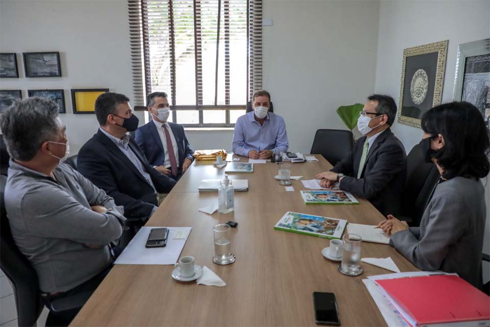 Prefeito de Porto Velho Hildon Chaves recepciona novo cônsul-geral do Japão