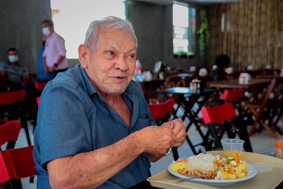 Restaurantes credenciados no Programa Prato Fácil receberam visita para verificação do funcionamento