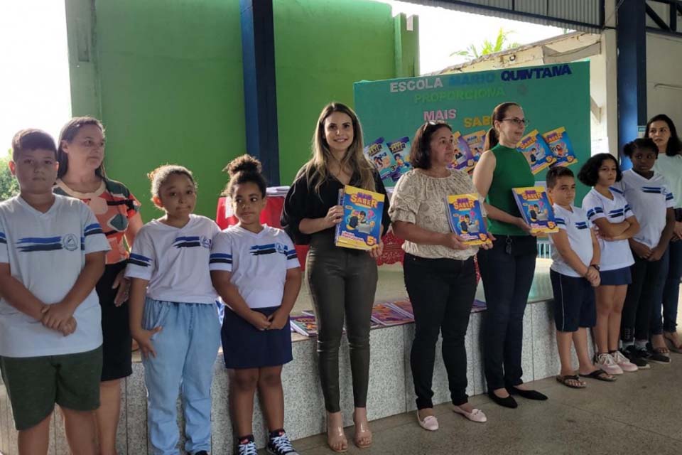 Coleção “Mais Saber” é entregue nas escolas da Rede Municipal de ensino