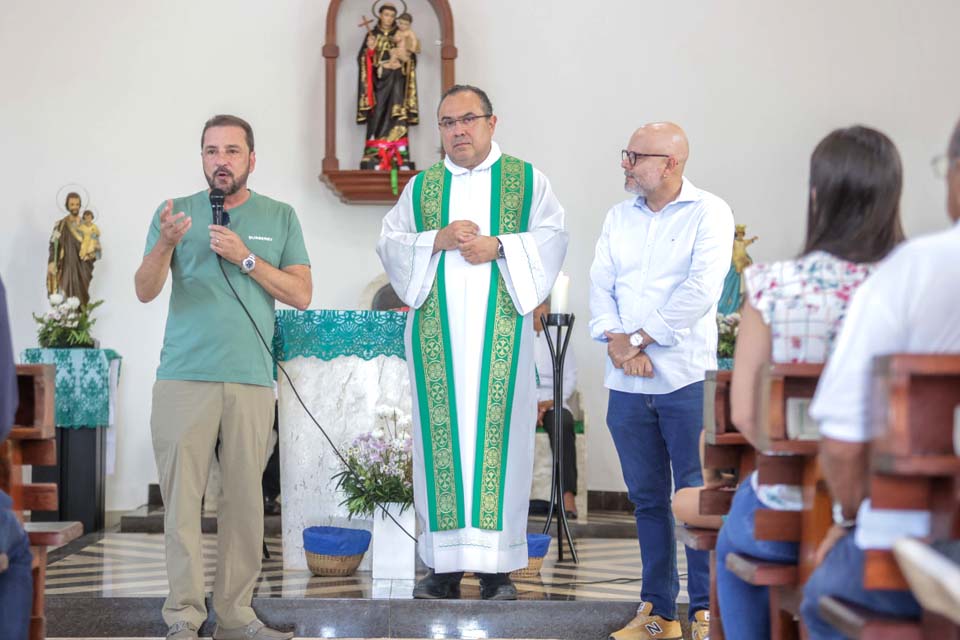Prefeito Hildon Chaves oficializa Capela de Santo Antônio como patrimônio cultural, histórico, material e religioso