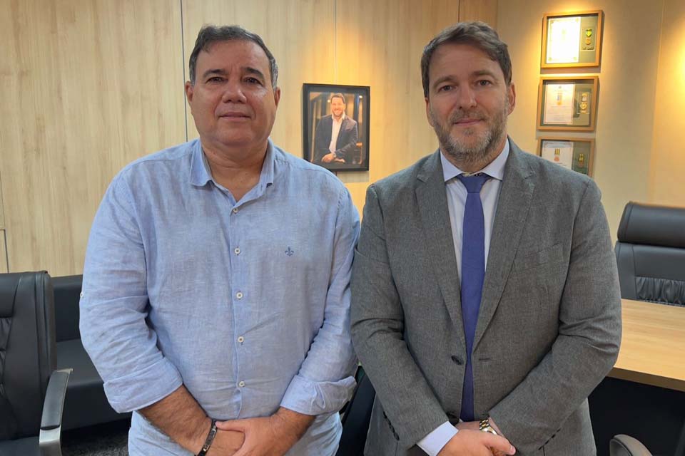 Deputado Alex Redano recebe presidente do Sindafisco para tratar de demandas da categoria