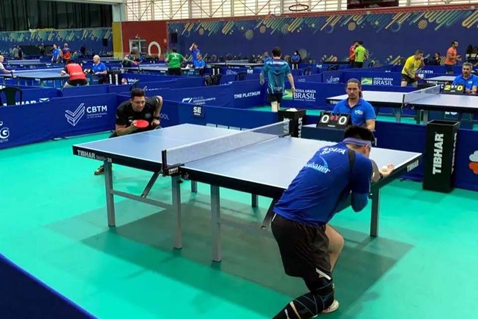 Equipes brasileiras de tênis e tênis de mesa treinam em Chengdu