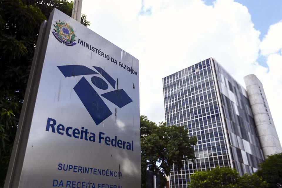 Arrecadação federal atinge R$ 158,99 bilhões em fevereiro