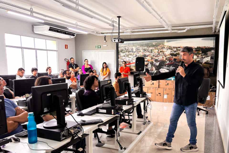 Semad promove palestra educativa sobre as campanhas Fevereiro Roxo e Laranja