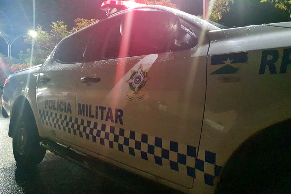 PM apreende drogas e prende traficantes em Vilhena