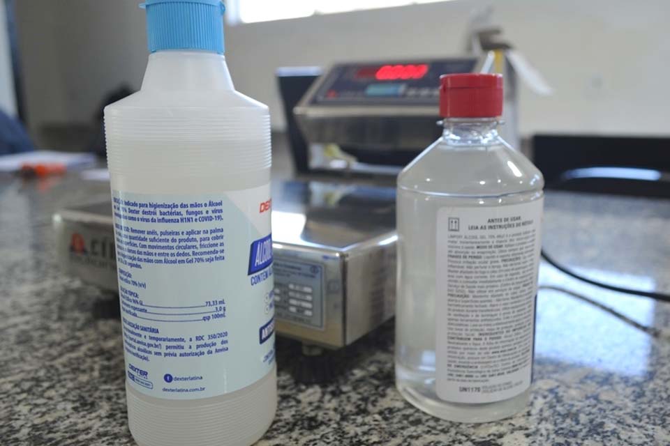 Ipem identifica irregularidade em marcas de álcool em gel na região 