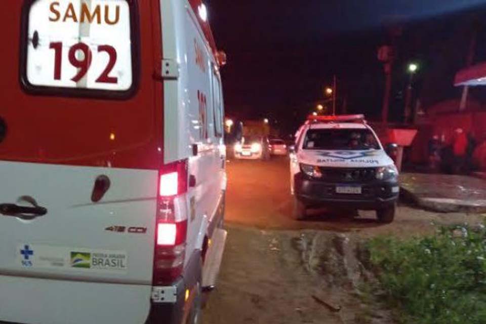 Homem é alvejado a tiros no quintal de casa em Porto Velho 