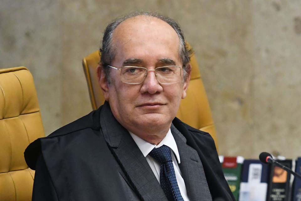 Gilmar Mendes suspende cobrança de tarifa sobre cheque especial