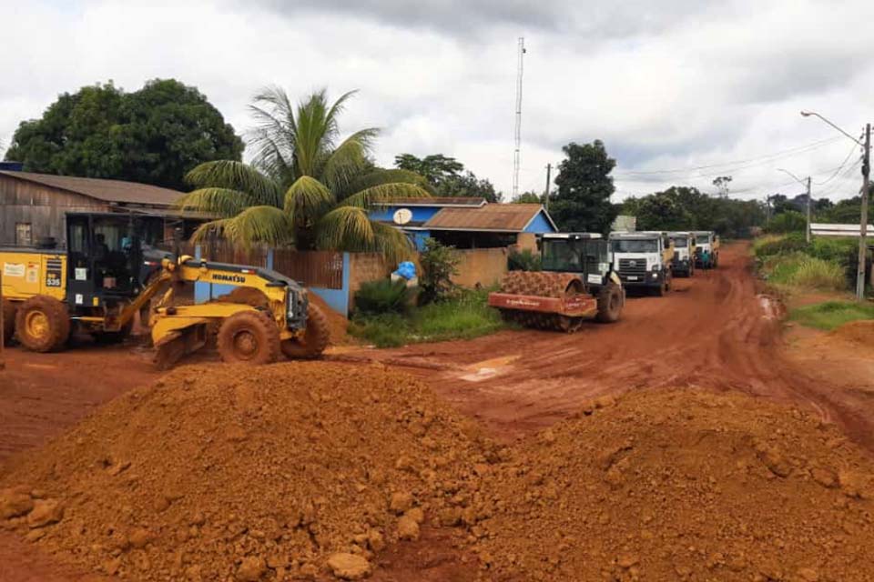 Prefeitura de Porto Velho trabalha na recuperação de vias em Vista Alegre