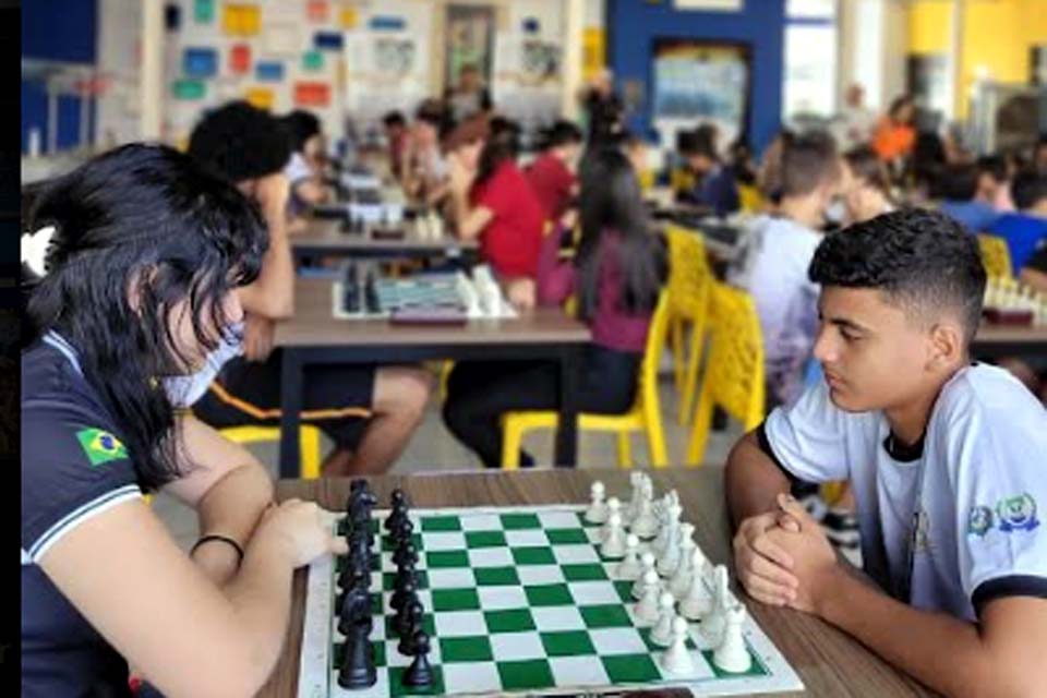 Xadrez: Paranaense de reúne grandes nomes da modalidade