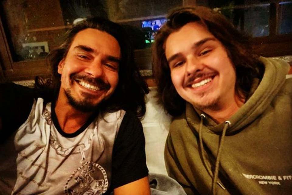 André Gonçalves publica foto com filho nas redes sociais e semelhança chama atenção