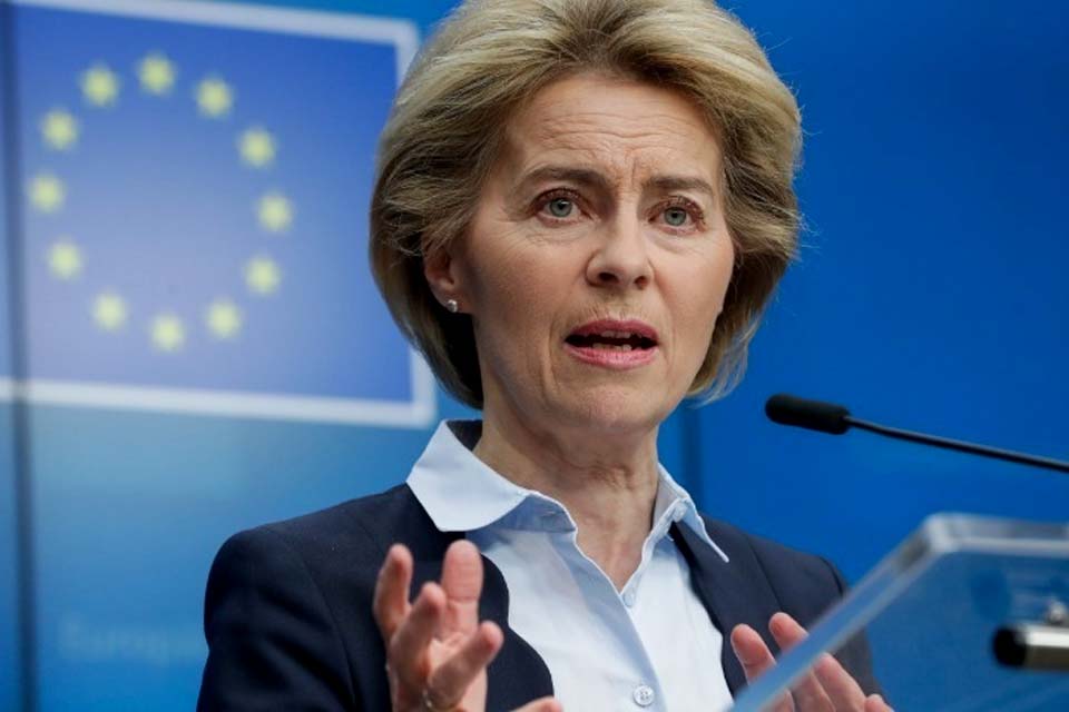 Presidente da Comissão Europeia, Ursula von der Leyen e Zelensky reúnem-se em Kiev