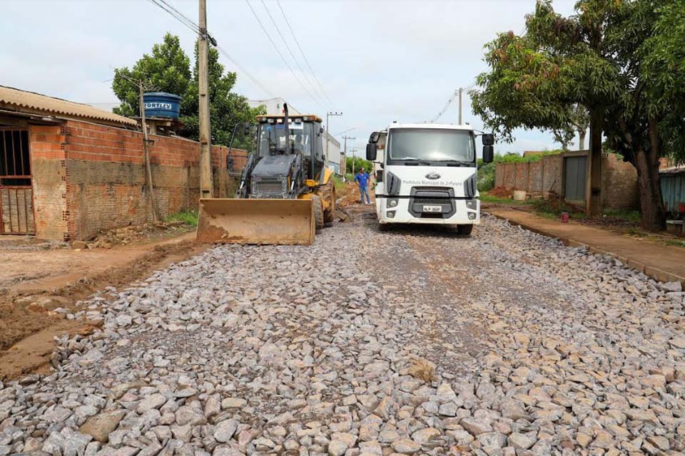 Prefeitura de Ji-Paraná constrói rede de drenagem em pontos comprometidos da rua José Geraldo