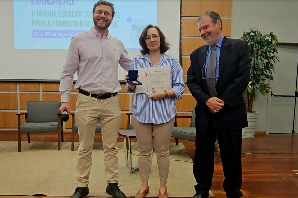 Homenagem a educadora marca último dia de Seminário no TCE-RO 