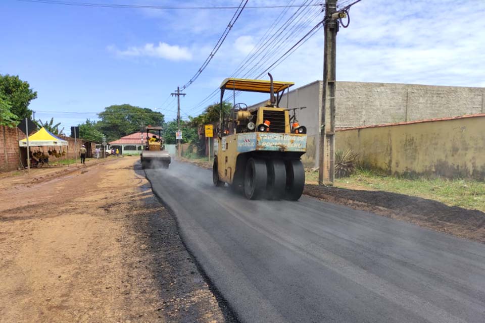 Porto Velho: Iniciada obra de recapeamento na rua Oswaldo Ribeiro