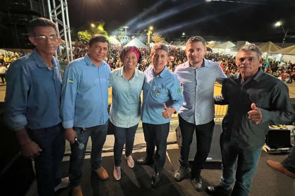 Deputada federal Sílvia Cristina participa da festa em comemoração aos 42 anos de Presidente Médici