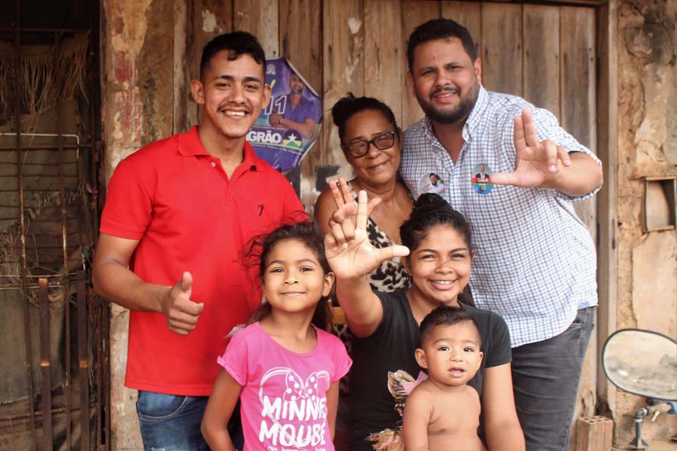 Candidato a deputado federal Samuel Costa leva Esperança à comunidade da zona leste