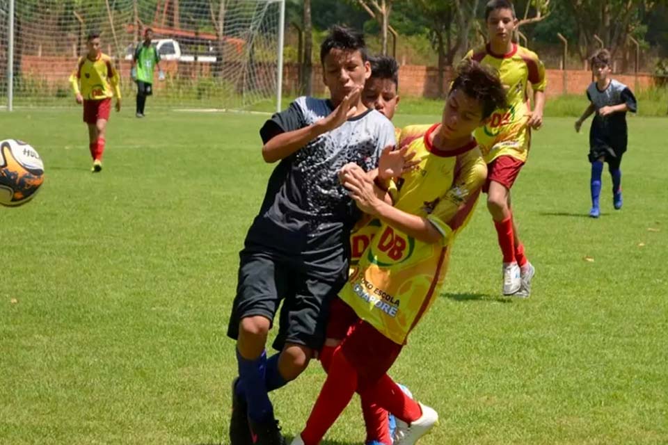 Representantes de equipes do Sub-13 participam de Congresso Técnico