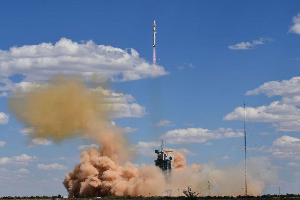 SpaceX transmite hoje ao vivo lançamento de 58 satélites ao espaço