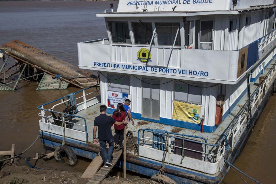 Município investe em segurança do trabalho para tripulação do Barco Saúde