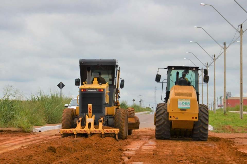 Prefeitura inicia serviço paliativo no final da Avenida Tancredo Neves