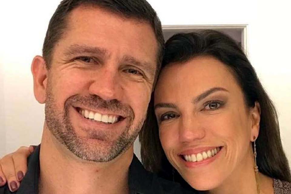 Jornalista da Globo Ana Paula Araujo parabeniza o namorado: “todo o meu amor”