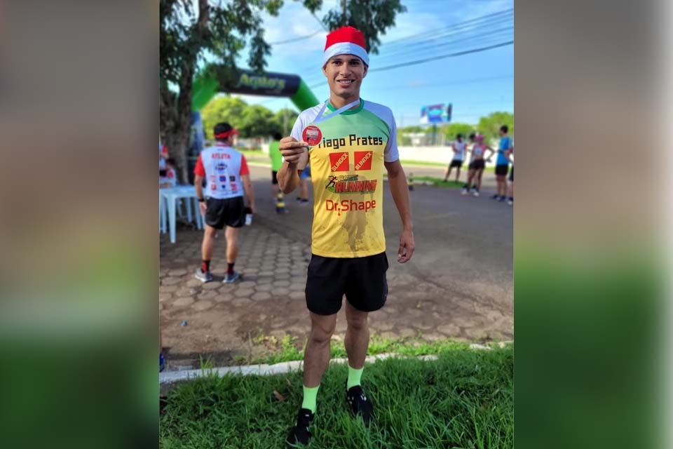 Em preparação para a São Silvestre, Tiago Prates é campeão da 8ª Corrida Natalina