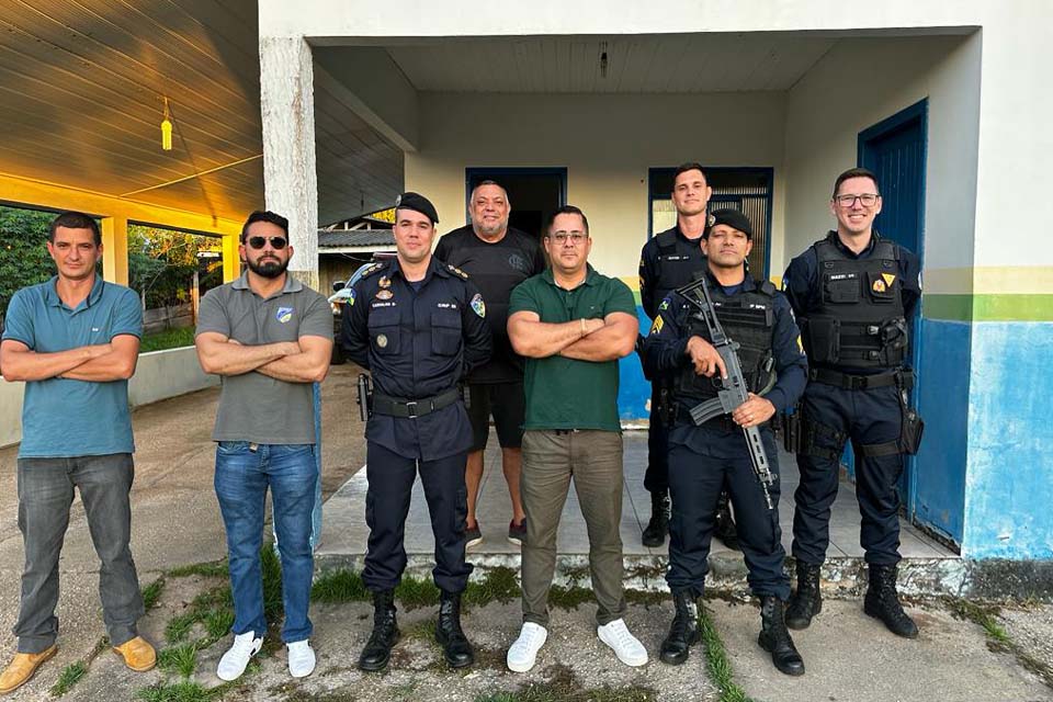 Secretário da Sesdec visita unidades de segurança pública localizadas em pequenos distritos de Rondônia