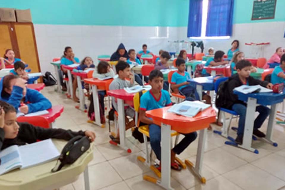 Início do ano letivo na rede municipal de ensino da Estância Turística acontece dia 06 de fevereiro