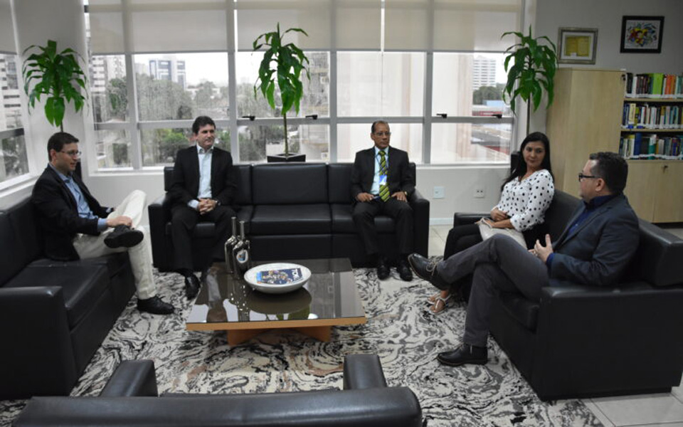 TCE-RO e MPC-RO recebem visita institucional de Delegado da Receita Federal em Rondônia