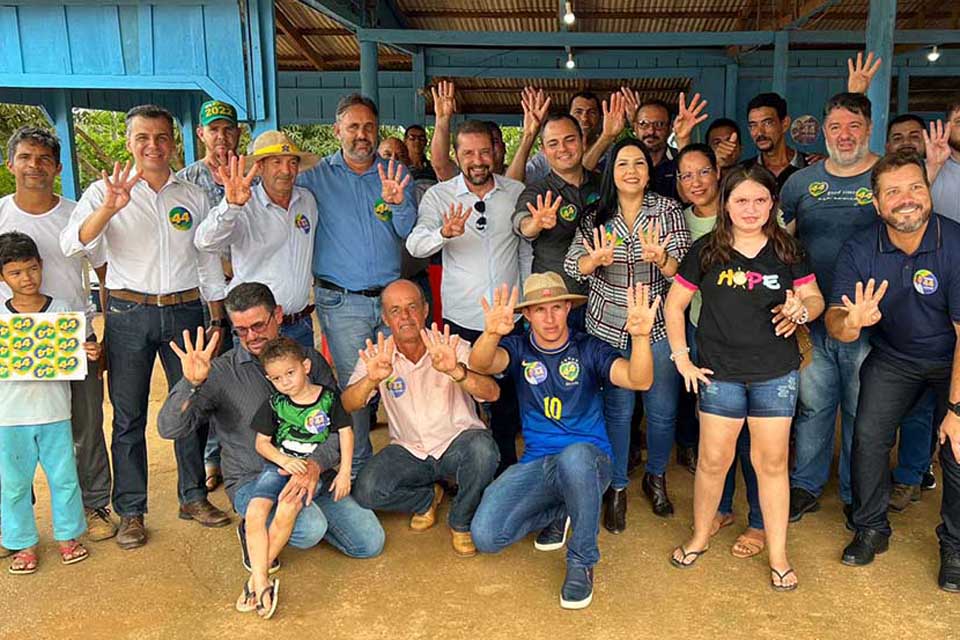 Cristiane Lopes cumpre agenda no Distrito União Bandeirantes para agradecer votos recebidos 