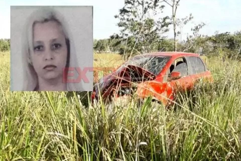 Mulher morre ao perder controle de veículo e capotar em Colorado