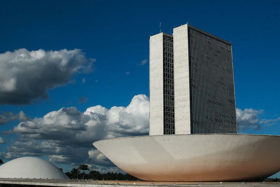 Câmara aprova uso do saldo de fundos de assistência durante pandemia